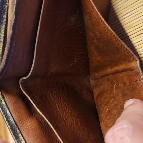 Louis Vuitton Vintage 1990 Monogram Wallet, Brown, Unisex - Picture 10 of 17